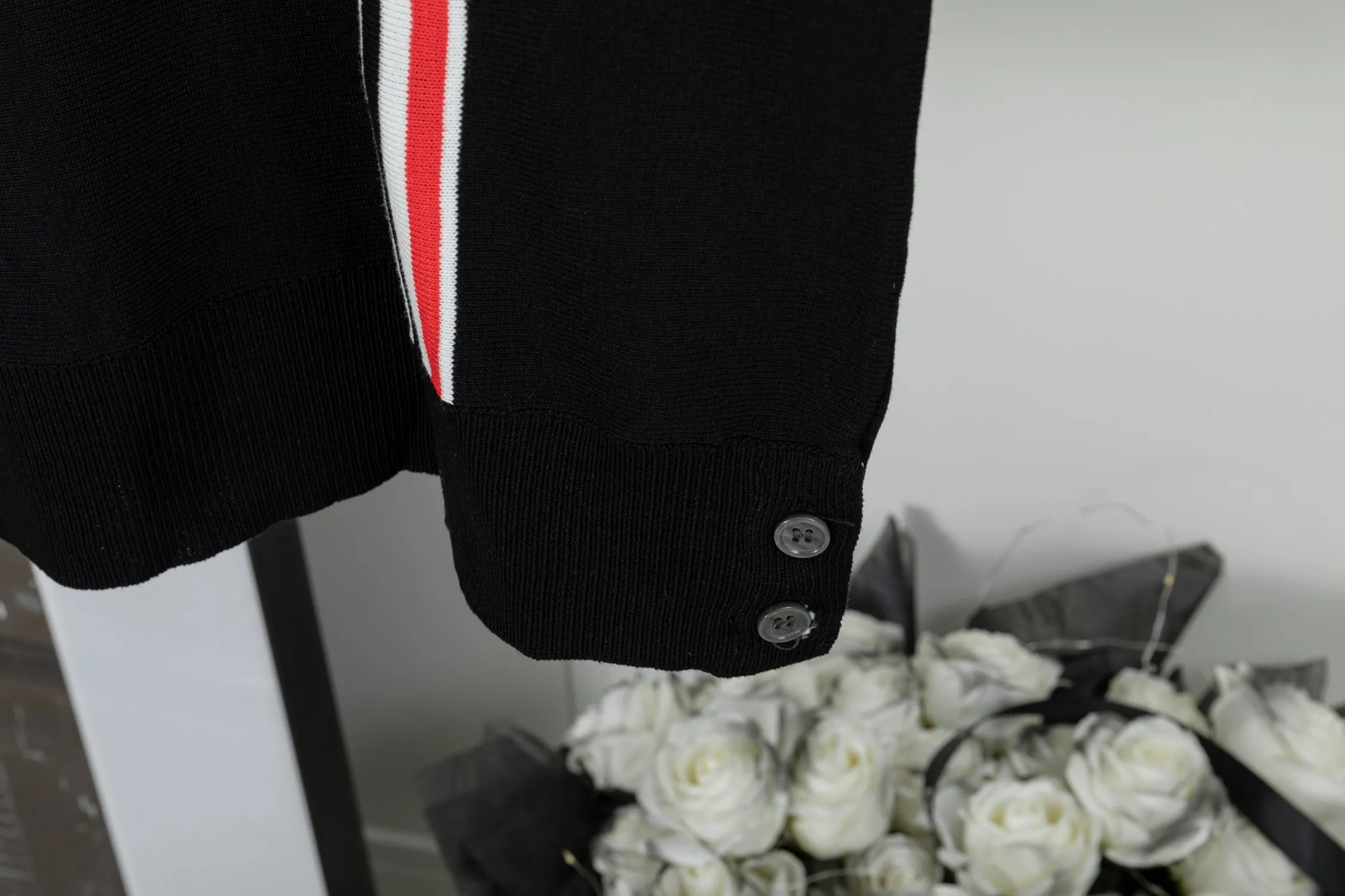 𝑻𝒉𝒐𝒎 𝑩𝒓𝒐𝒘𝒏𝒆 ， ， ， ， ， 。 Factory ，Quality ❗️ TB + + ：Black White ：1/2/3/4/5 (M-3XL)